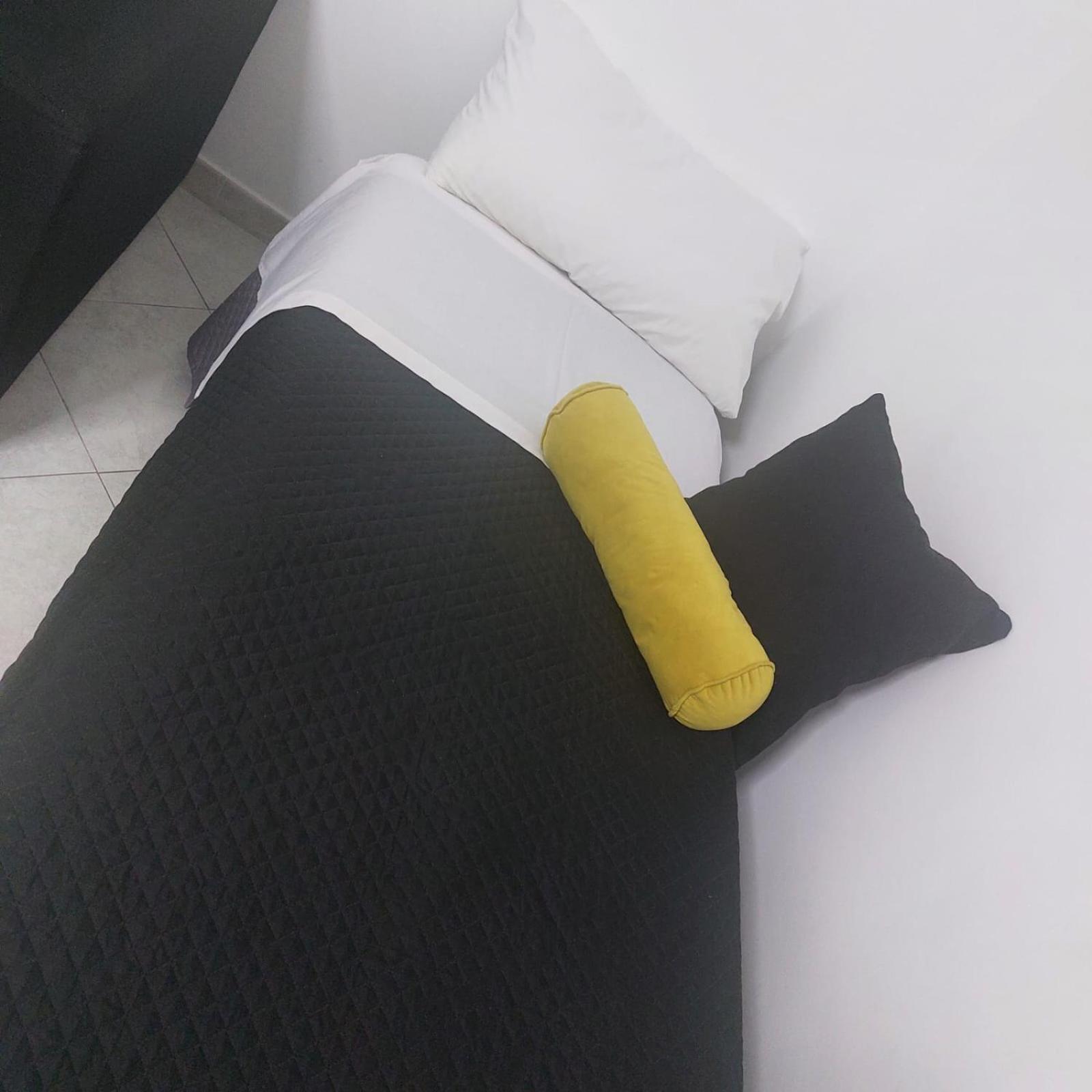 הוילה מסקלי Focu E Mari מראה חיצוני תמונה